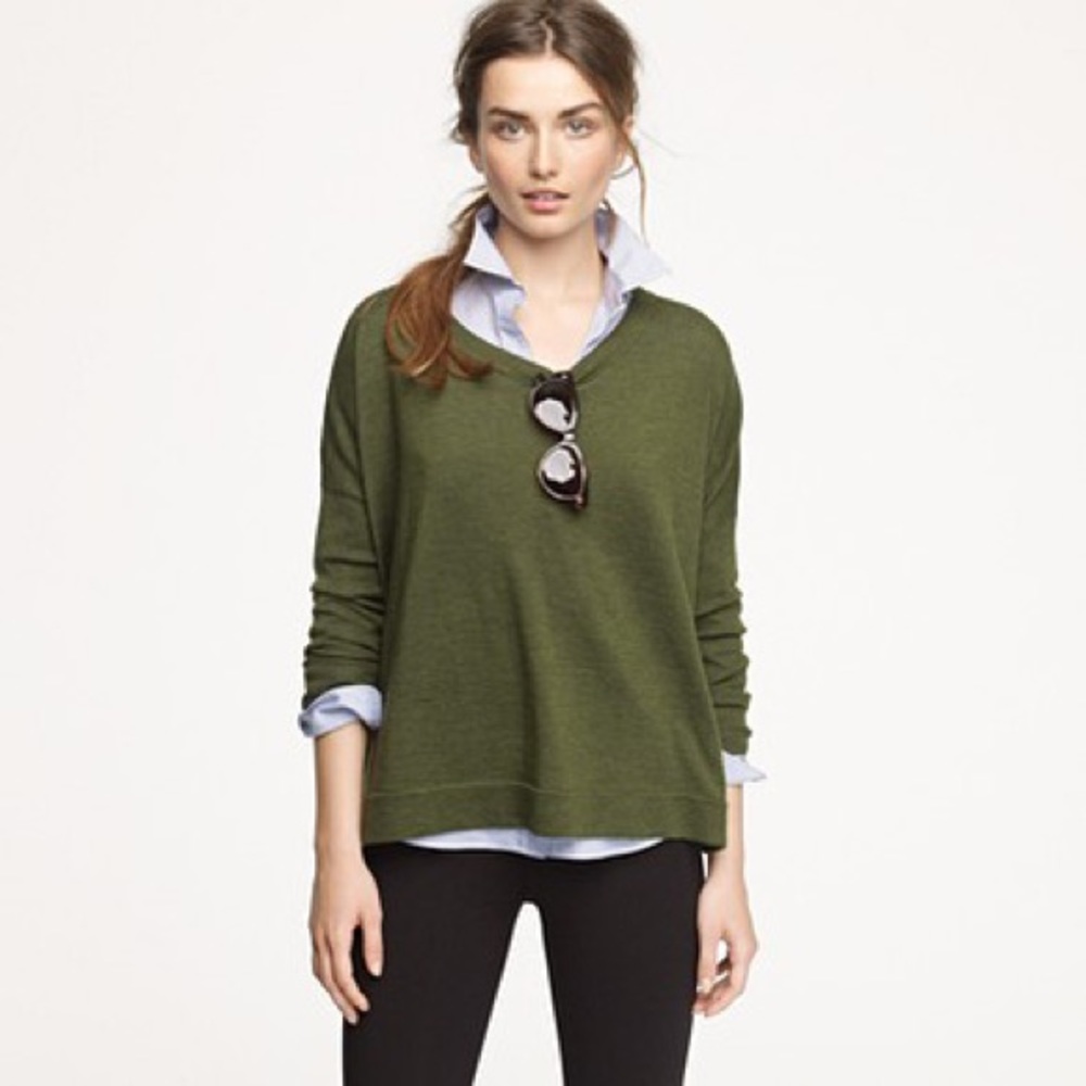 J. Crew Cashmere V-Neck Boyfriend Sweater in Olive